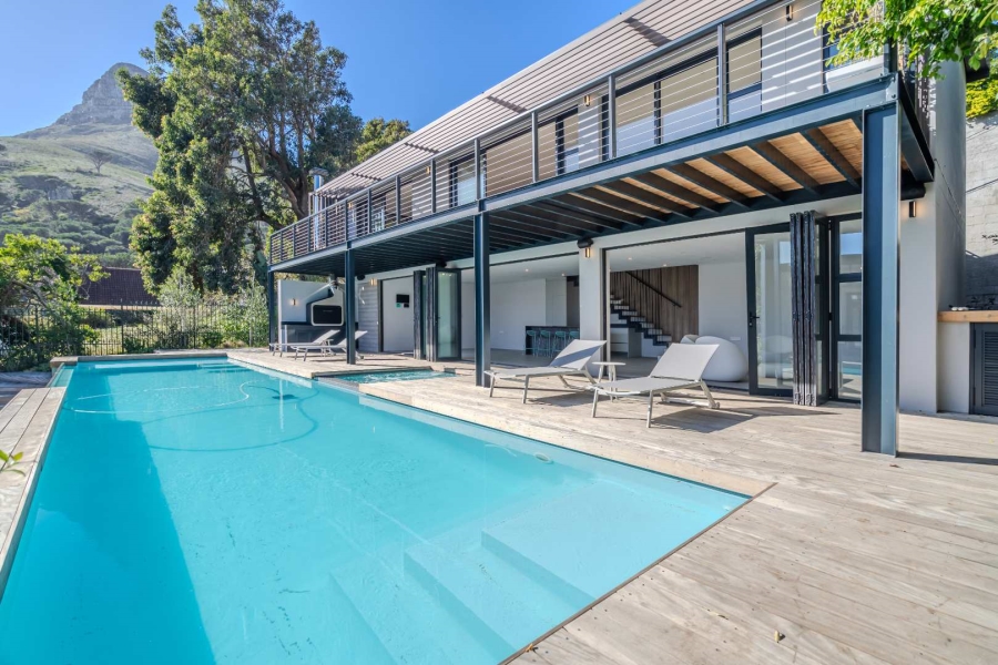 6 Bedroom Property for Sale in Camps Bay Western Cape